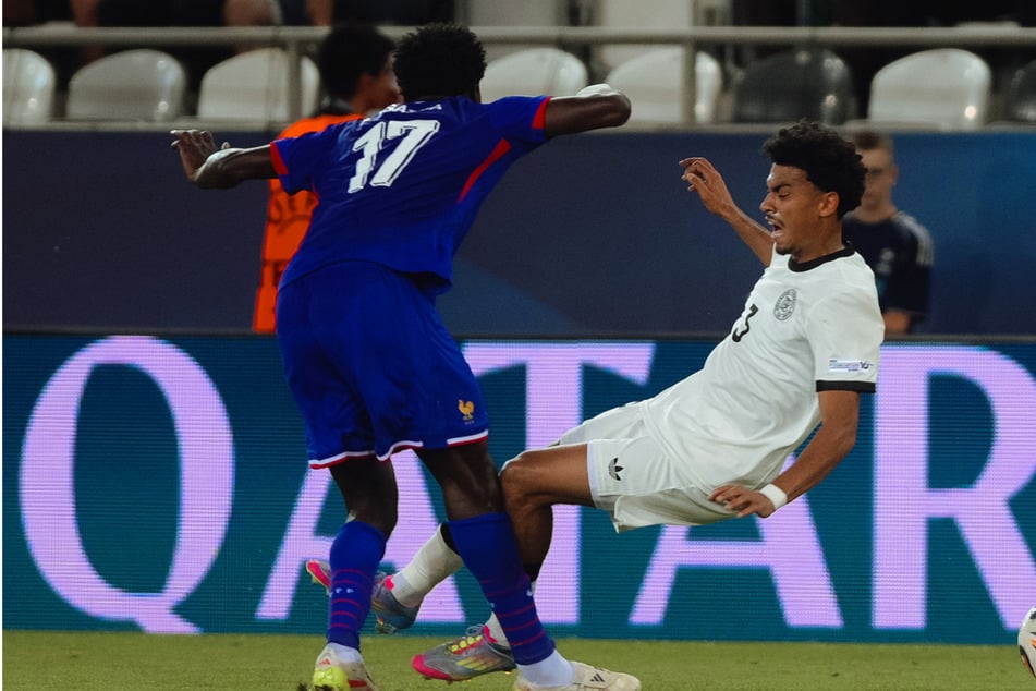 Auch Frankfurts U21-Nationalspieler Nathaniel Brown (22, r.) soll sich laut Bundestrainer bald über seine erste Nominierung freuen dürfen.