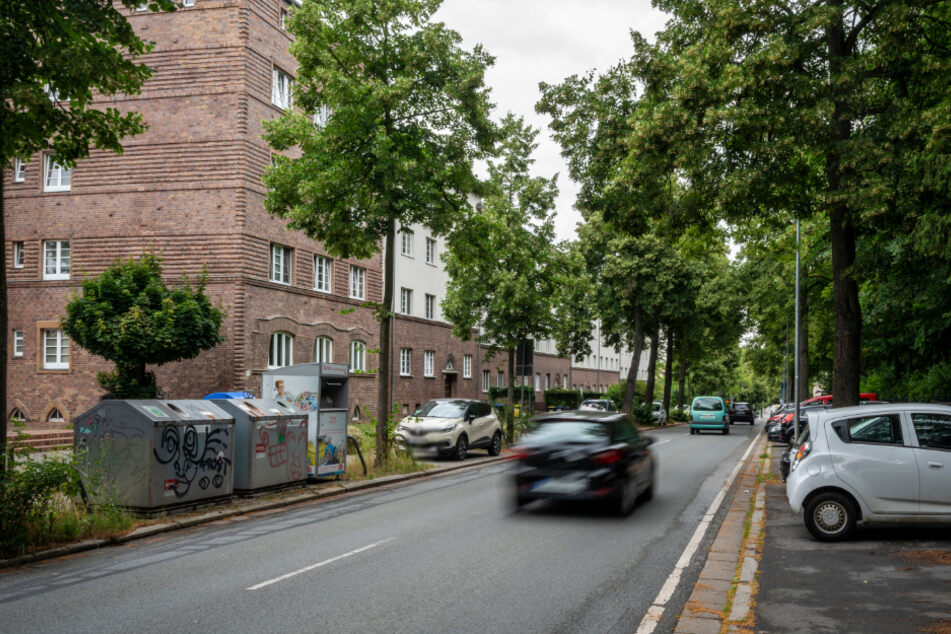 Jagd in der Wartburgstraße: Ein Mann verfolgte die Diebe seines VW mit einem Zweitwagen.