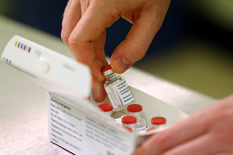 Die Zurückhaltung gegenüber dem Astrazeneca-Impfstoff sieht Ministerpräsident Söder kritisch. (Symbolbild)