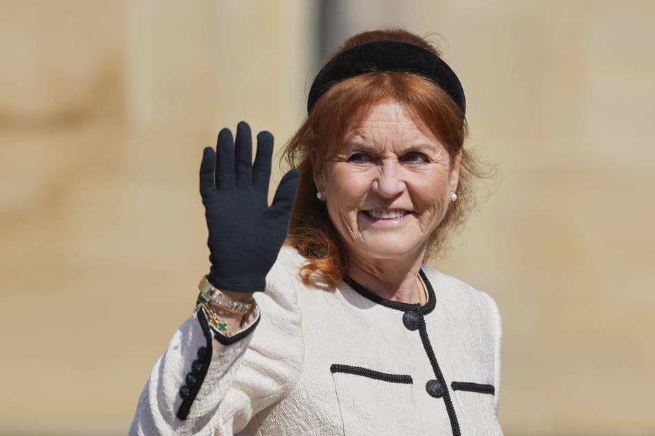 Sarah Ferguson (65) wird in dem neuen Enthüllungsbuch als enge Freundin von Jeffrey Epstein (†66) dargestellt.