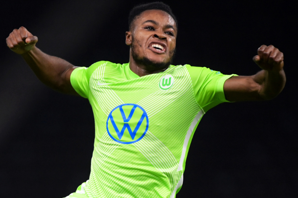 Traumtor! Ridle Baku bejubelt seinen Treffer zum 1:1-Ausgleich für den VfL Wolfsburg euphorisch. Es war seine erste Bude für seinen neuen Klub!