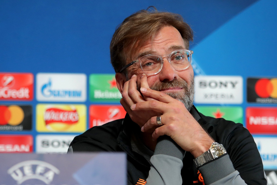 Jürgen Klopp (53) hat sich auf eine Frage nach einem möglichen Wechsel von Thiago Alcántara (29) bedeckt gehalten.