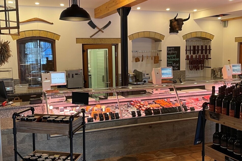 In Bauer's Hofladen bekommt man u.a. hochwertige Fleisch- und Wursterzeugnisse von Tieren aus eigener artgerechter Haltung.