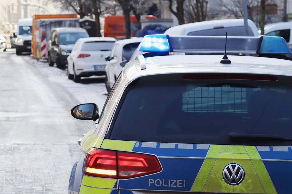 Dresden: Keine ruhige Weihnachtszeit: Vier Angriffe auf Polizisten in und um Dresden