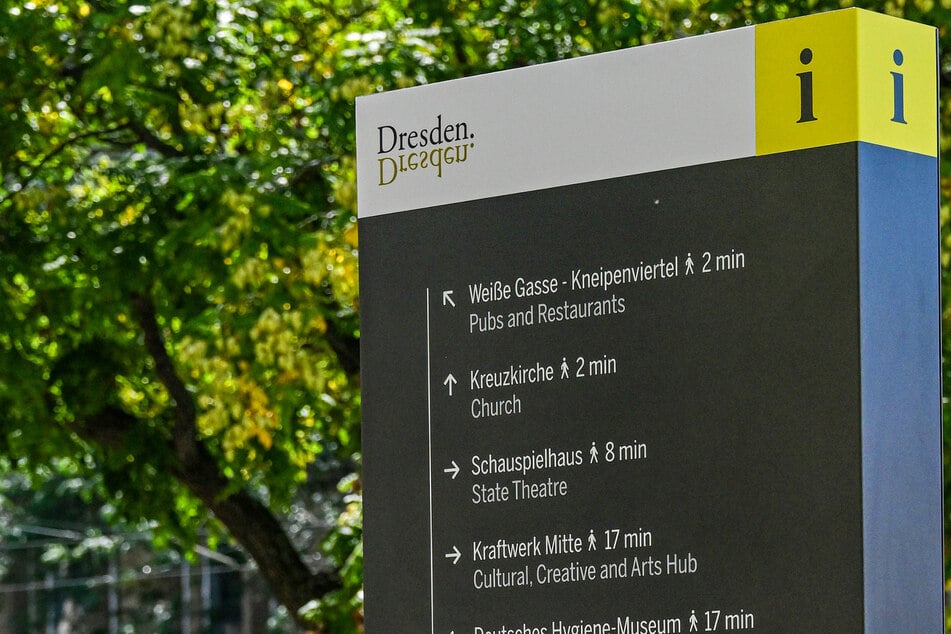 Dresden: Fördergeld-Einsatz sorgt für Ärger: Infostelen unter Beschuss