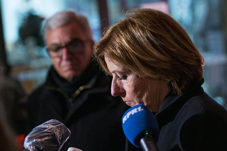 Ministerpräsidentin Malu Dreyer (59, SPD) und Innenminister Roger Lewentz (57, SPD) gaben am frühen Abend ein erstes Statement ab.