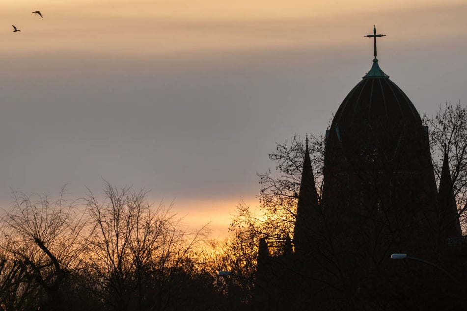Berlin: Hauptstadt-Kirche bald pleite? Immer weniger Berliner haben Bock auf Gott