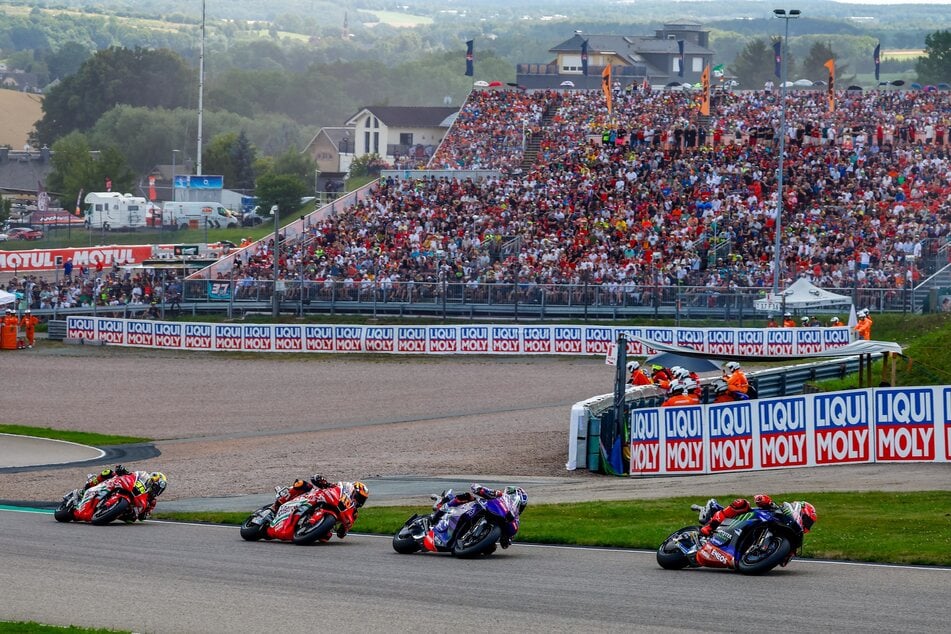 Im vergangenen Jahr zog es über 260.000 Besucher auf den Sachsenring.