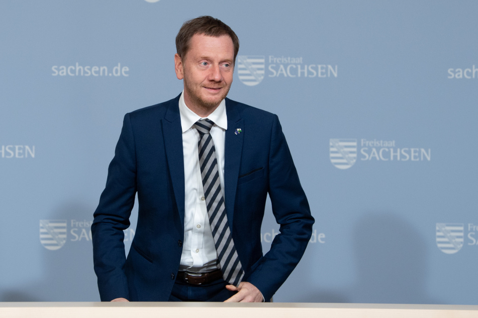 Michael Kretschmer bei der Pressekonferenz in der Sächsischen Staatskanzlei nach der Bund-Länder-Schalte.