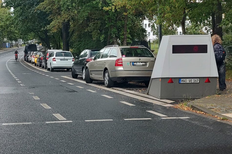 Auf der Karl-Marx-Straße in Dresden-Klotzsche haben rücksichtslose Fahrer keine Chance.