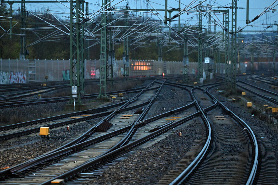 Am Freitag werden in Thüringen so gut wie keine Züge auf den Schienen unterwegs sein.