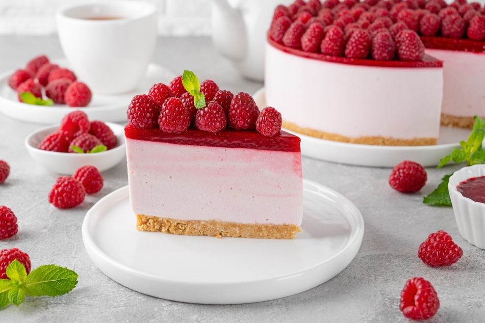 Himbeertorte: Fruchtig-süßes Rezept, einfach & schnell gemacht