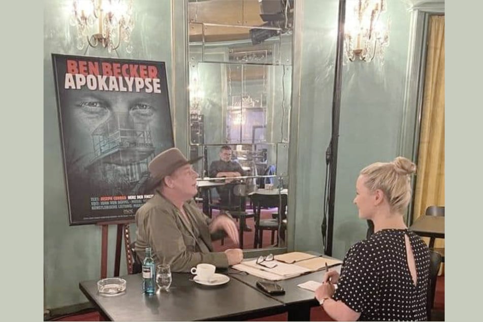 TAG24-Redakteurin Simone Bischof im Gespräch mit Schauspieler Ben Becker in Berlin.