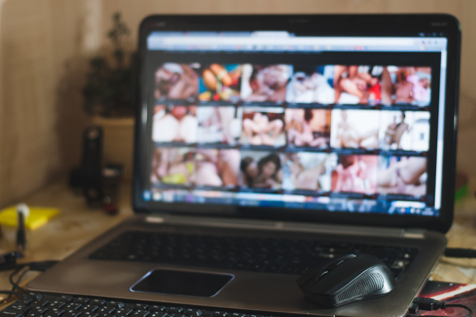Mutter entsetzt: 11-Jährige erhält Porno-Hausaufgaben!