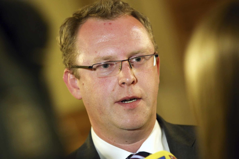 Ole Thorben Buschhüter (SPD, 46) hält nichts von einer pauschalen Verlängerung des 9-Euro-Tickets.