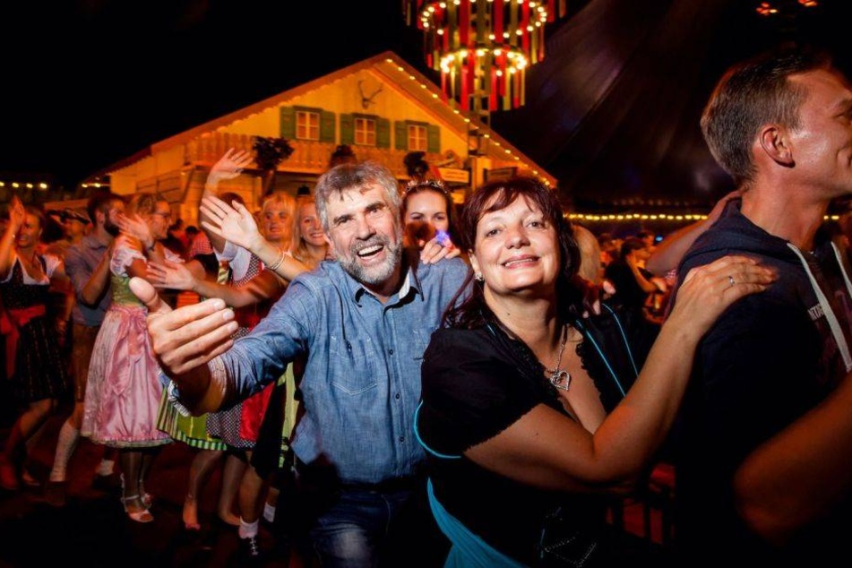Die traditionelle Polonaise durfte Abend für Abend nicht fehlen.