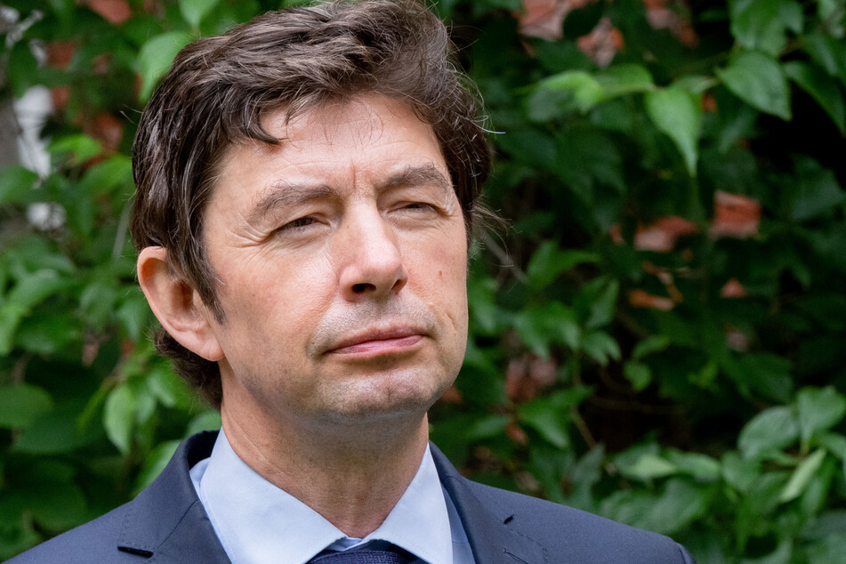 Der Virologe Christian Drosten (49) mahnt zur Zweitimpfung wegen der Delta-Mutante.