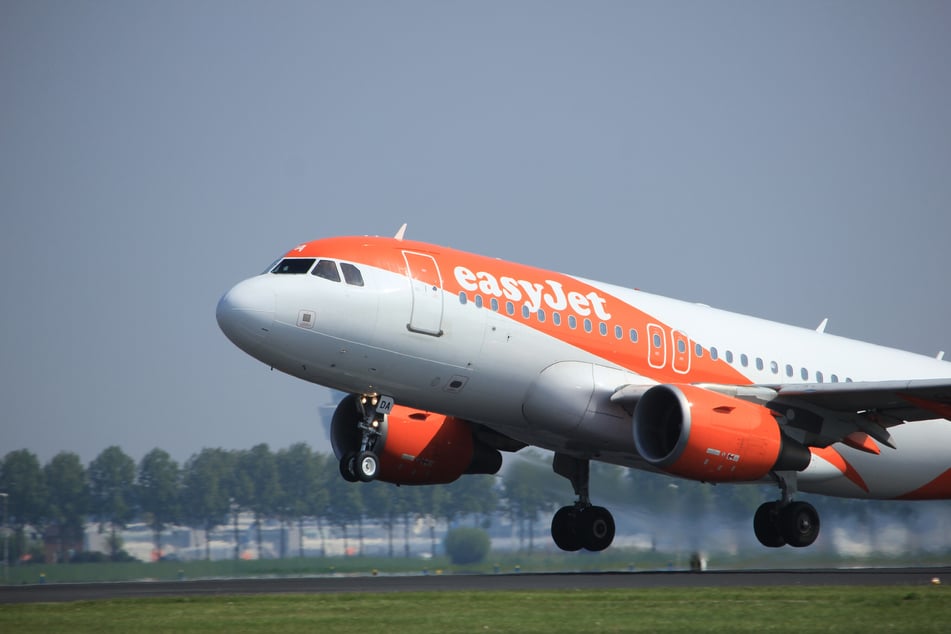 EasyJet hatte die Reisenden ohne Auskunft in Spanien sitzen lassen. (Symbolbild)