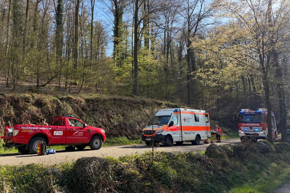 Ein Spezialfahrzeug brachte die Verunfallten zum Rettungswagen.