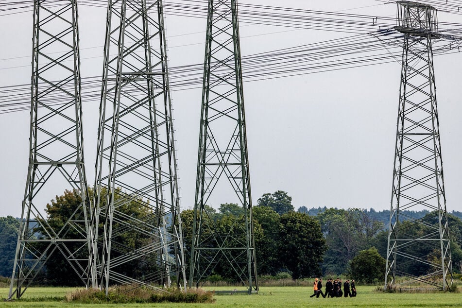 Der Strom-Terrorist soll für die Vorfälle in NRW, Brandenburg und Sachsen verantwortlich sein.