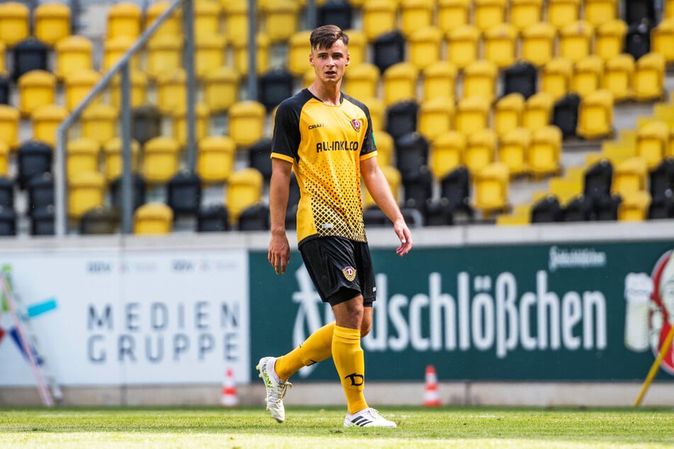 Bastian Schrewe (20) durfte für Dynamo Dresdens Profis am 9. August 2020 gegen Hertha BSC II auflaufen. Für einen Pflichtspiel-Einsatz bei den Profis reichte es allerdings nicht.