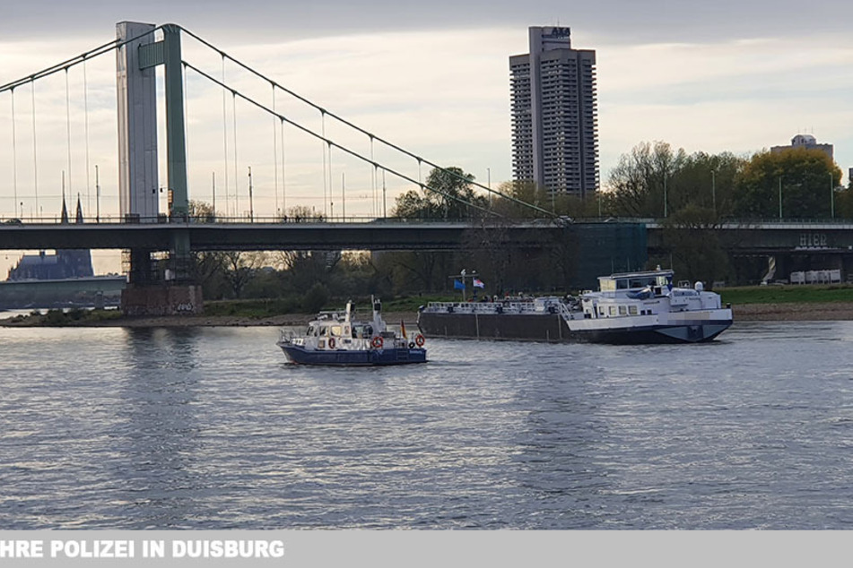 Das Schiff lief in Köln auf Grund und konnte freigeschleppt werden.
