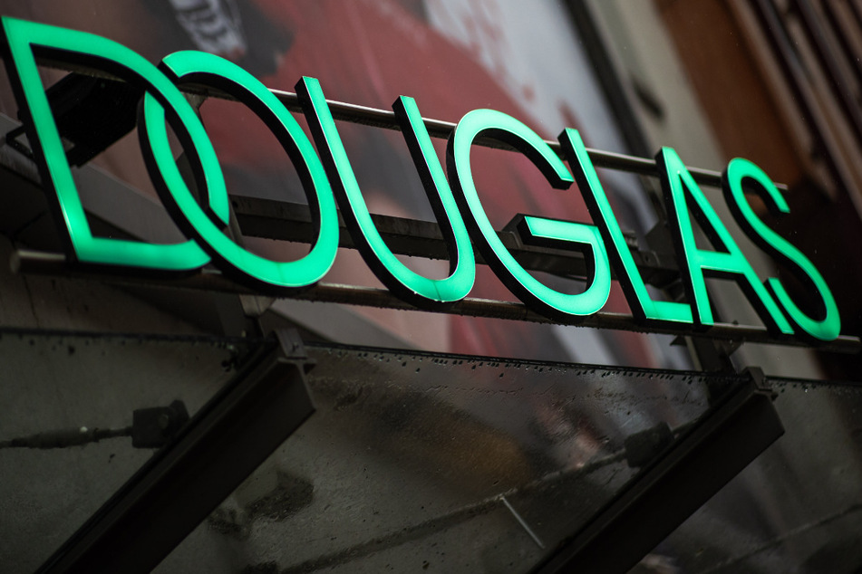 Douglas schleppt seit der Übernahme durch Finanzinvestoren einen Schuldenberg in Milliardenhöhe mit sich herum.
