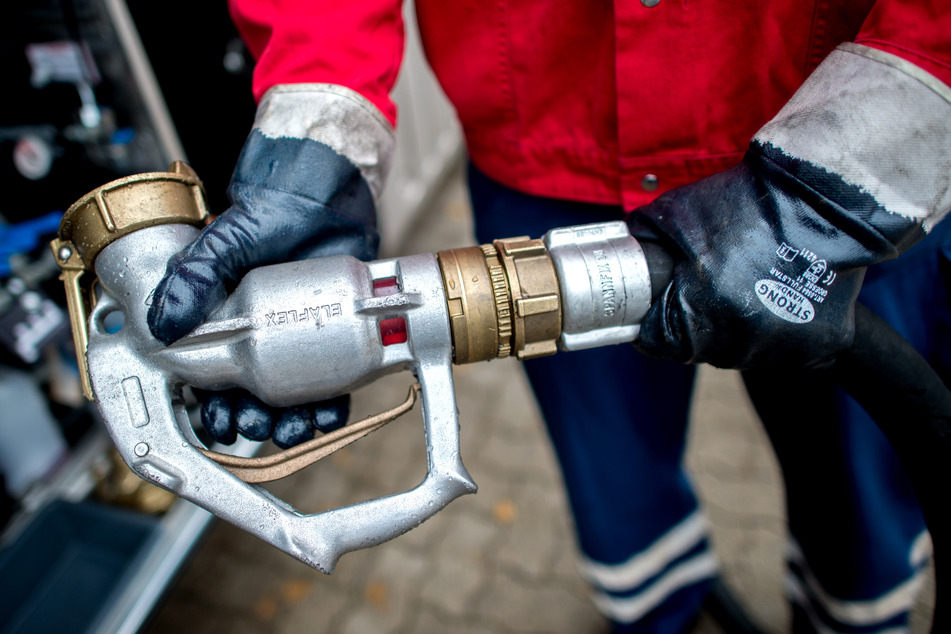 Wer mit Brennstoffen heizt und 2022 von Preissteigerungen betroffen war, kann bis zum 20. Oktober bei den Behörden einen Antrag auf eine Brennstoffhilfe stellen.