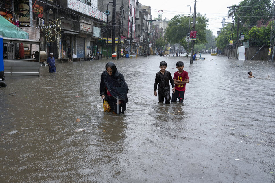 Pakistan muss seit Wochen mit extremen Wassermassen kämpfen.