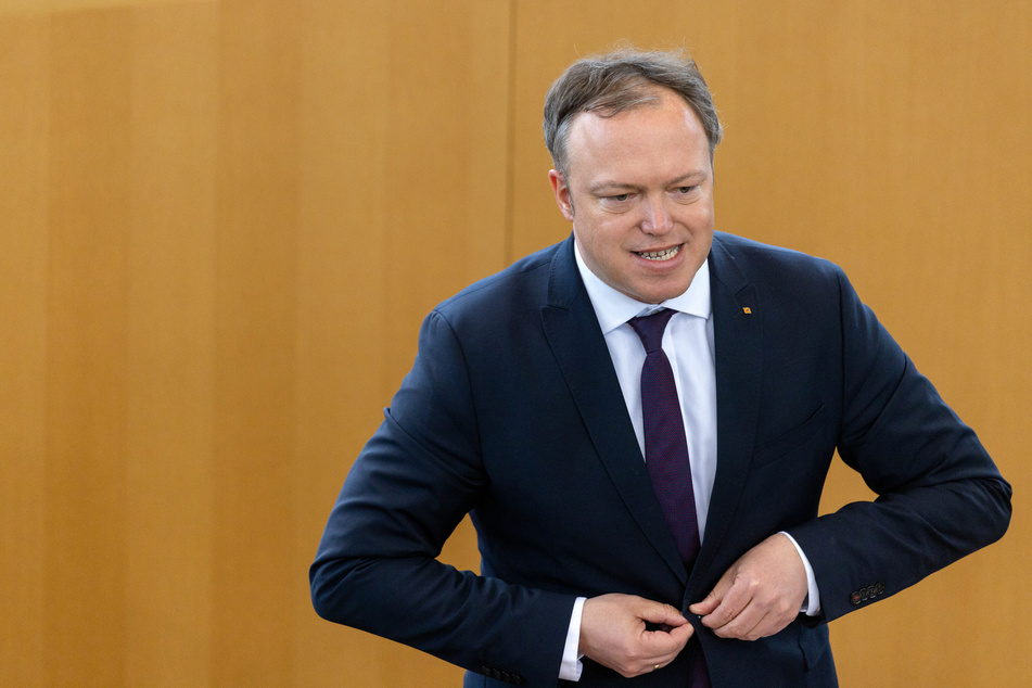 In die Ecke gedrängt: CDU-Fraktionschef Mario Voigt (45) sieht sich zum Rechtfertigen gezwungen. (Archivbild)