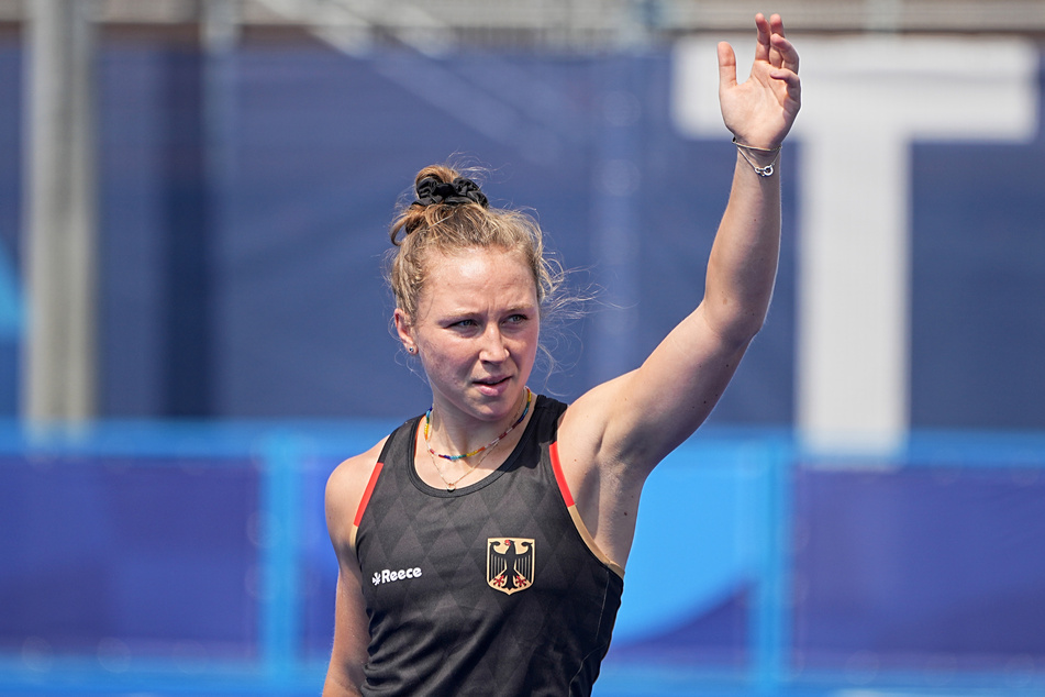 Hockey-Kapitänin Nike Lorenz (24) während eines Testspiels in Tokio.