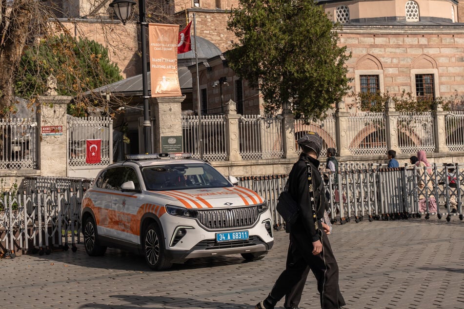 Mittlerweile konnten bereits elf Verdächtige festgenomen werden.