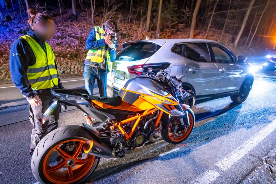 Tödliche Kollision in Sächsischer Schweiz: Junger Mann (†22) verstirbt am Unfallort