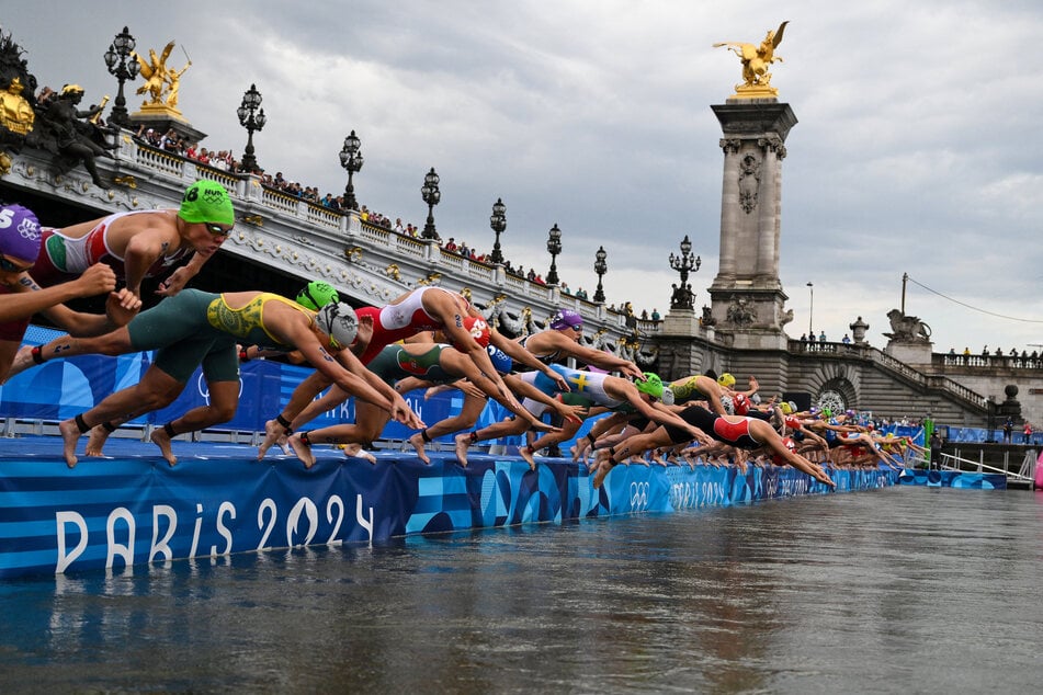 Wie sauber ist die Seine wirklich? Belgiens Triathleten haben offenbar Zweifel.