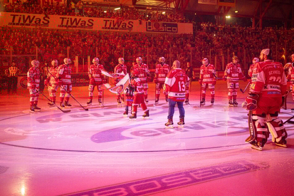 Eispiraten vs. Blue Devils: Mit diesem Trick kommen Eure Kids umsonst rein