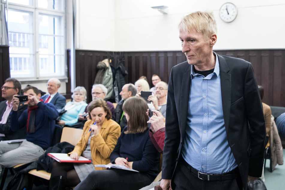 Hubertus Knabe (62) wird vorgeworfen, nicht entschieden genug dagegen vorgegangen zu sein, dass sein Stellvertreter Frauen mutmaßlich sexuell belästigt haben soll. (Archivbild)