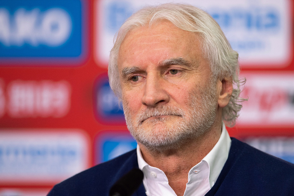 Bayer Leverkusens Sportchef Rudi Völler (61).