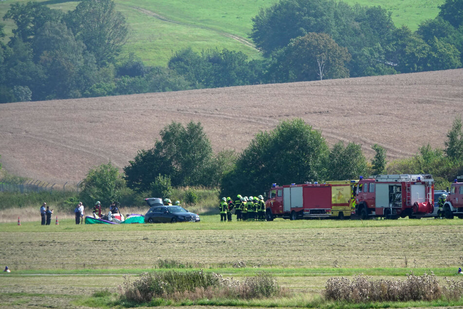 Am Ende der Landebahn stürzte das Ultraleichtflugzeug ab.
