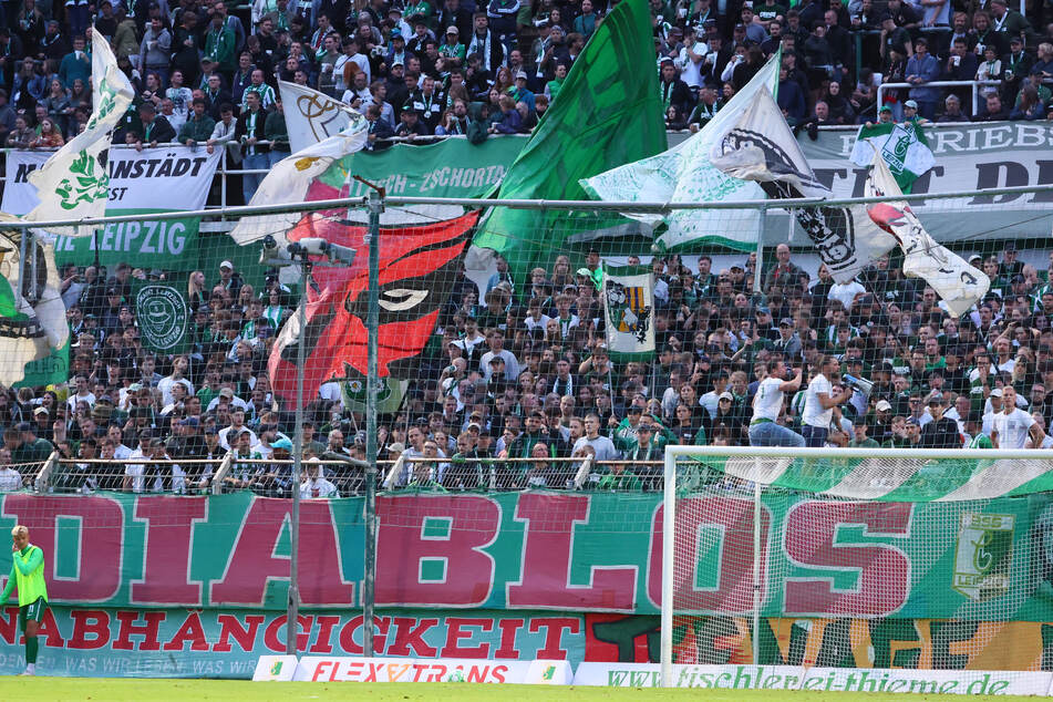 Die Fans der BSG Chemie Leipzig müssen nun schon eine Stunde früher beim Spiel in Halle am 12. September sein, um den Anstoß nicht zu verpassen.