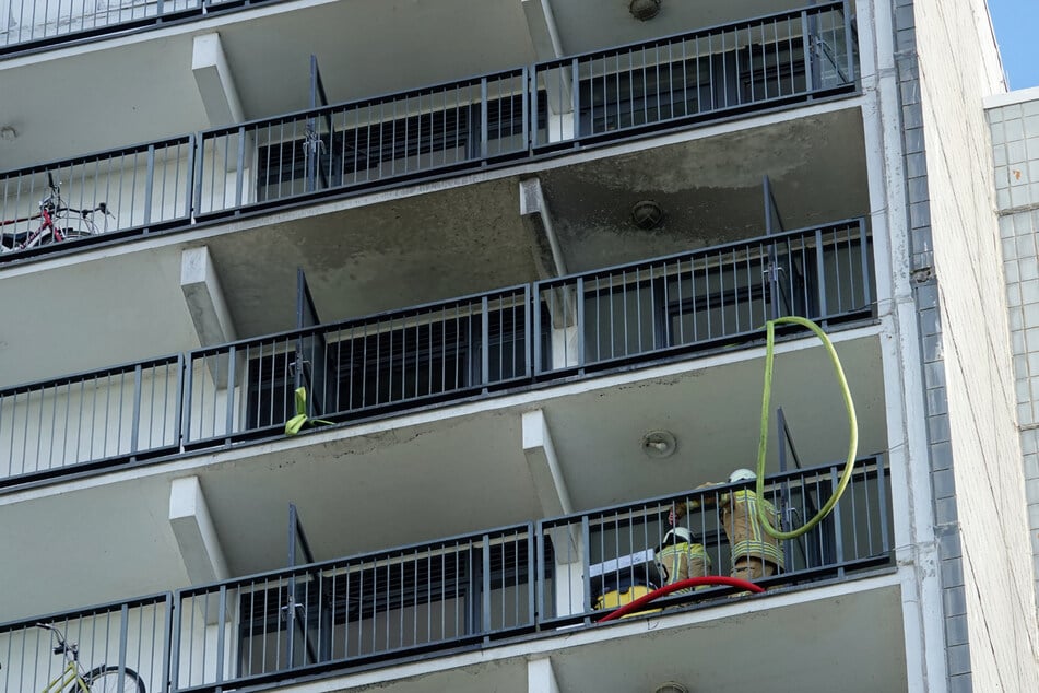Die Feuerwehr konnte den Brand im 15. Stockwerk zügig löschen.