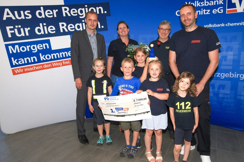 Im vergangenen Jahr freute sich die Feuerwehr Beiersdorf über 7.000 Euro von der Volksbank Chemnitz.