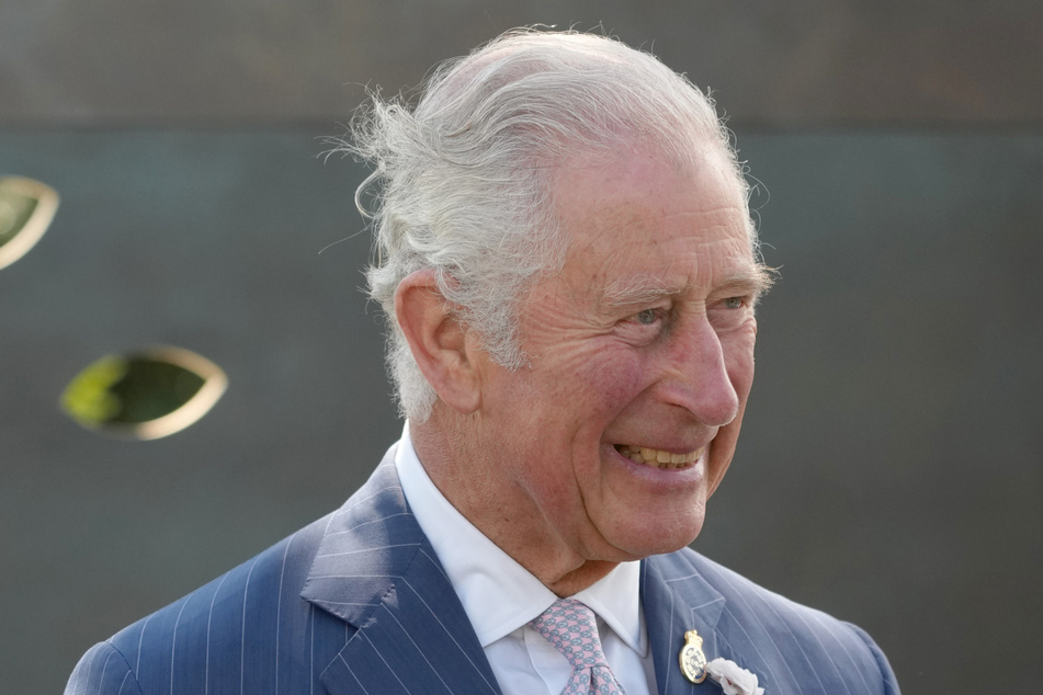 Prinz Charles (72) wird an Dianas Todestag sicherlich auch mal an seine Ex-Frau gedacht haben, auf seinem Twitter-Kanal war davon aber nichts zu lesen.