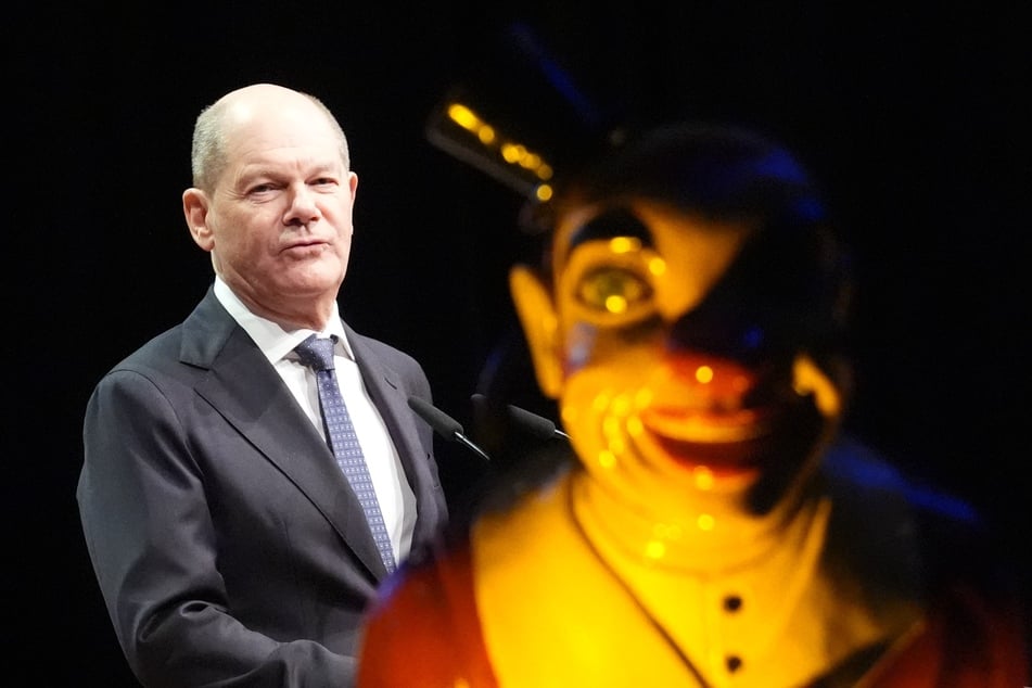 Bundeskanzler Olaf Scholz (66, SPD) spricht im Congress Center Hamburg (CCH).