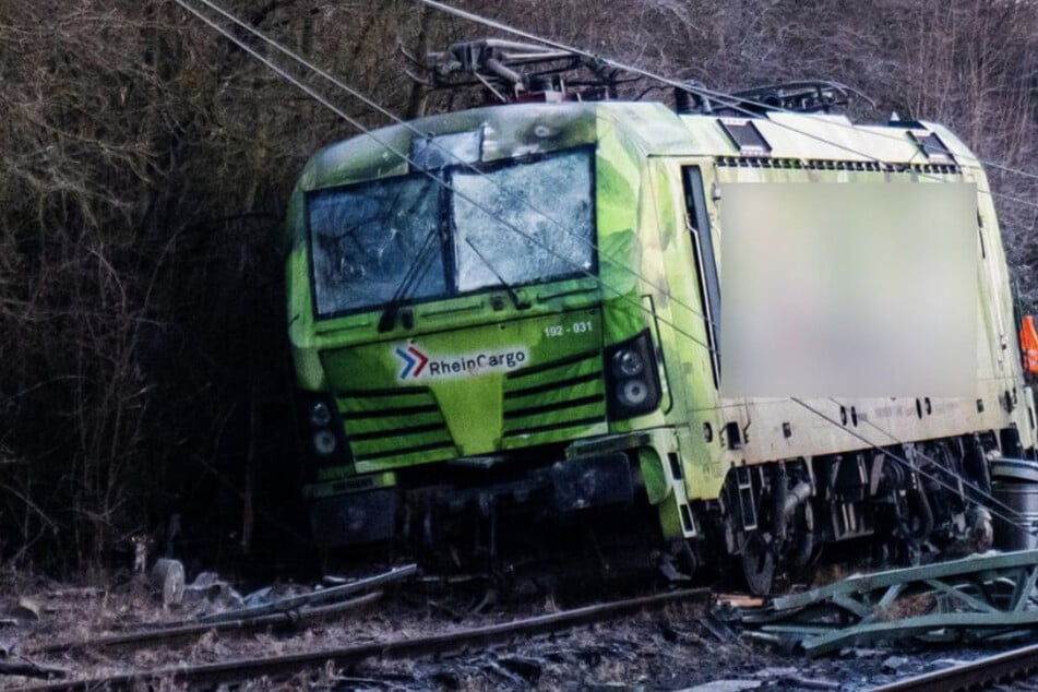 Durch die Entgleisung einer Lok standen einige Strecken still - nun kann es weitergehen.