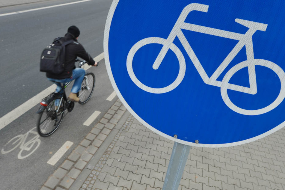 Der Radentscheid in Darmstadt, Frankfurt und Kassel macht sich für sicherere Radwege stark (Symbolbild).