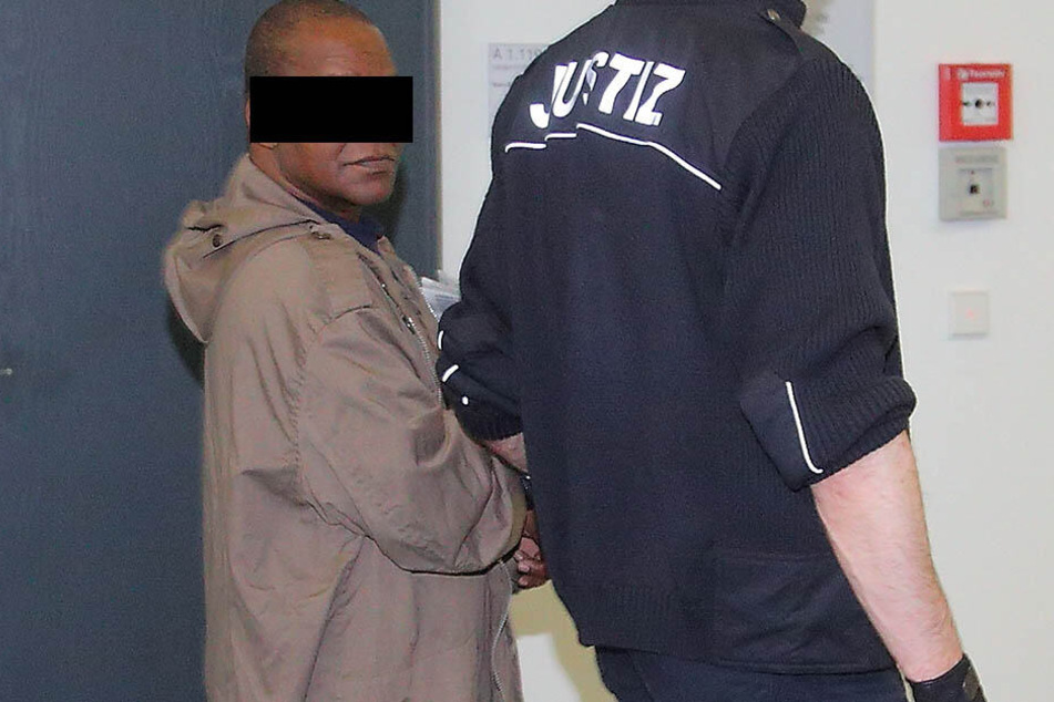 Eduardo A. (56) soll die beiden Kinder mit einer Gymnastikkeule erschlagen haben.