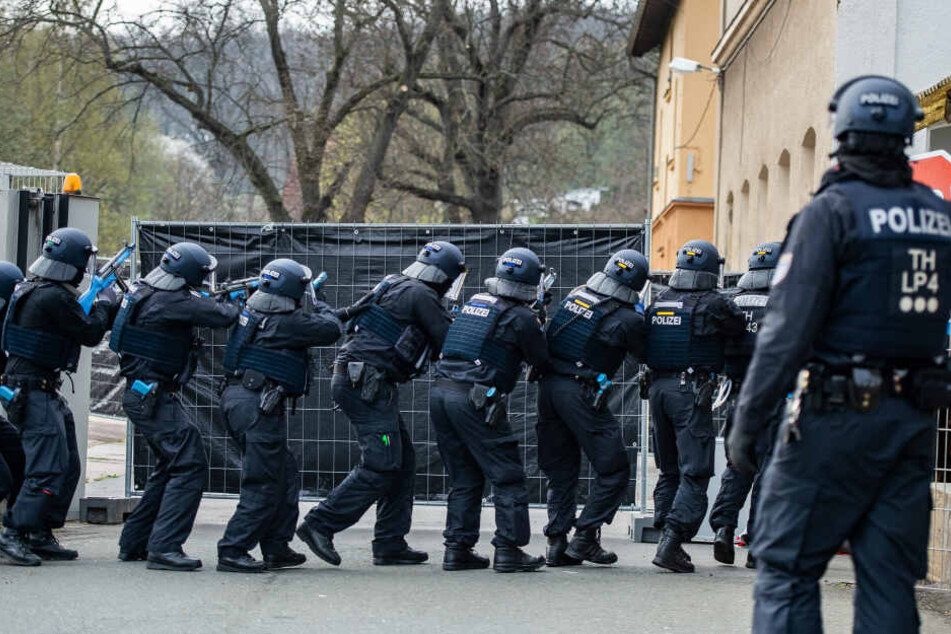 Die Polizei war mit einem Großaufgebot zur Übung angerückt.