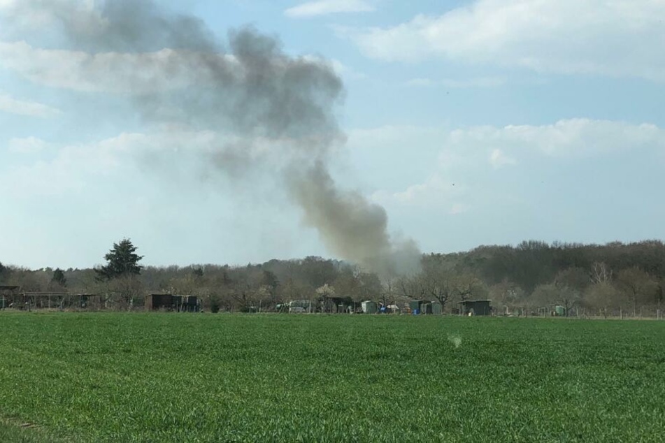 Der Flugzeugabsturz ereignete sich am Sonntagnachmittag bei Egelsbach südlich von Frankfurt.