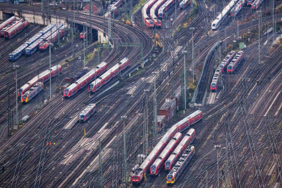 Der Zug stand auf einer Abstellanlage des Frankfurter Hauptbahnhofs. (Symbolbild)