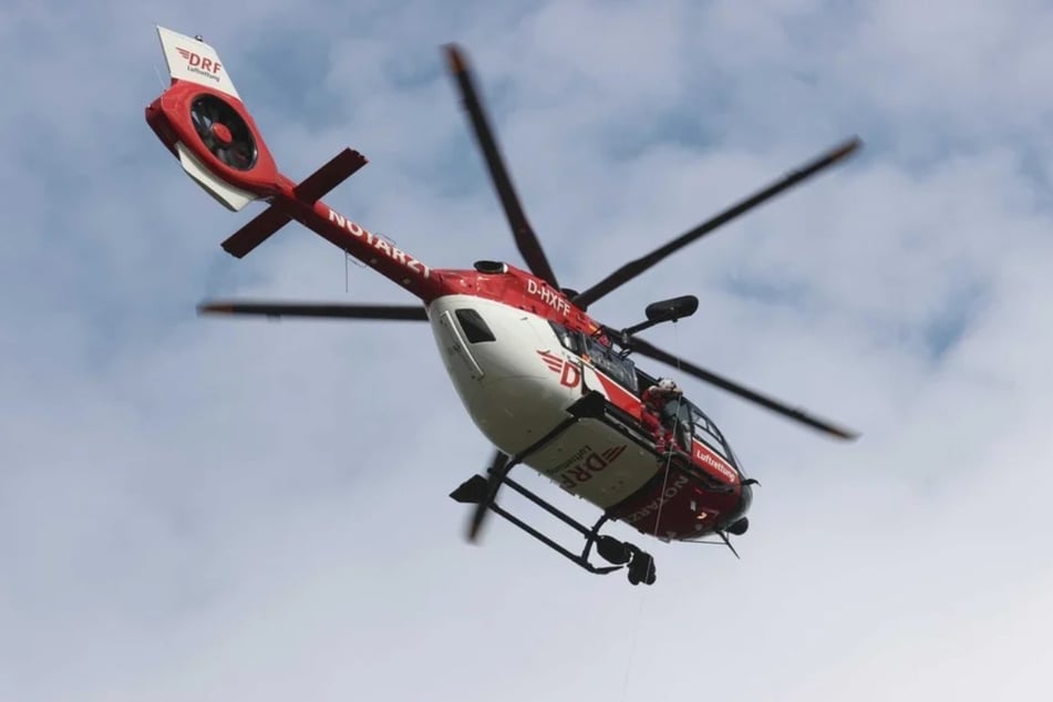Der Biker (34) wurde bei dem Unfall schwer verletzt. (Symbolbild)
